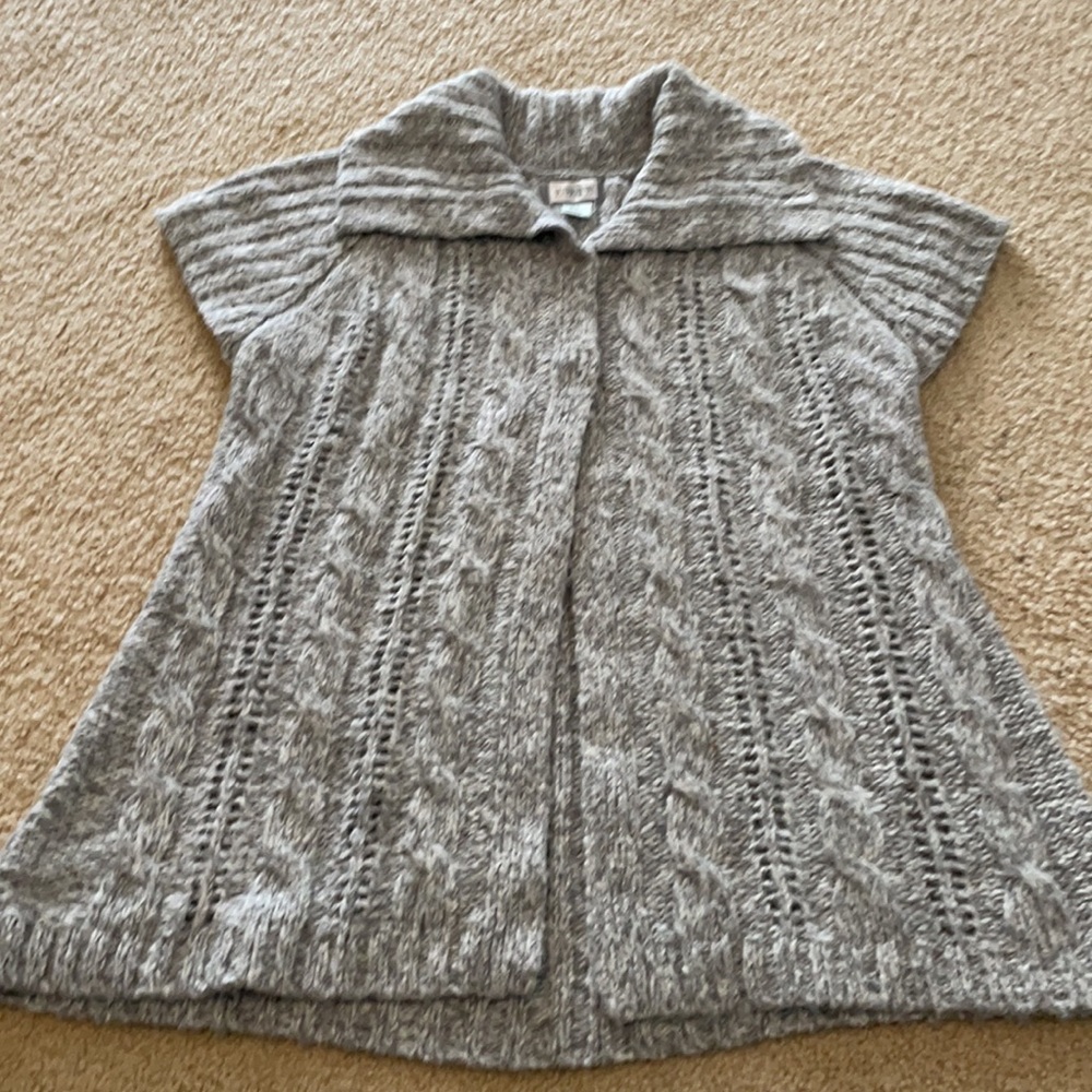 EUC MATERNITY Sweater
